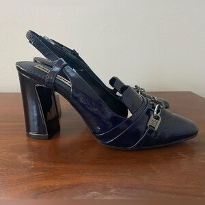 KARL LAGERFELD Georgie Chain Detail Patent Leather Heels / Size 8M (Women)